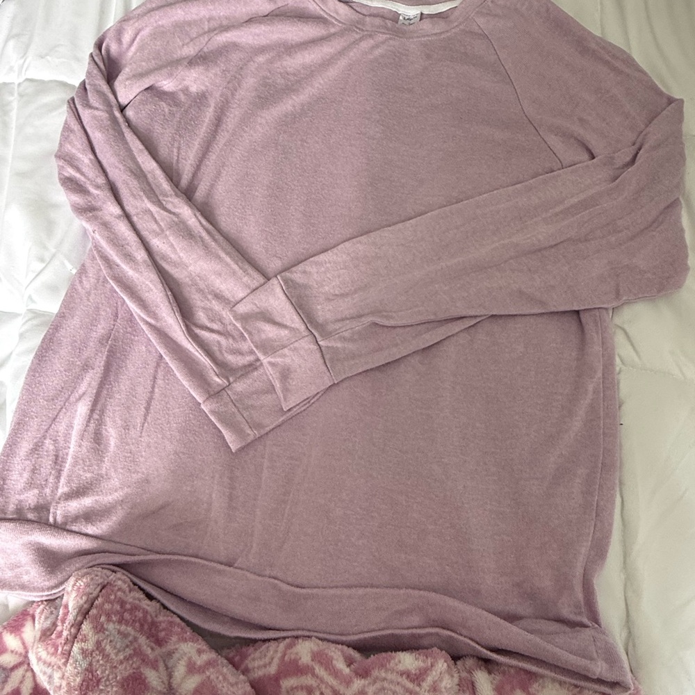 Cozy Pink Fleece Pajama Set - Soft Patterned Pants & Solid Top - Picture 4 of 4